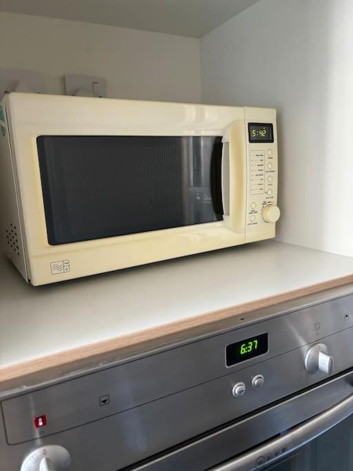 Apartment Quiet For Upto 4 People Edinburgh