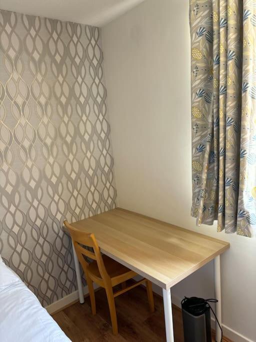 Quiet For Upto 4 People * Edinburgh